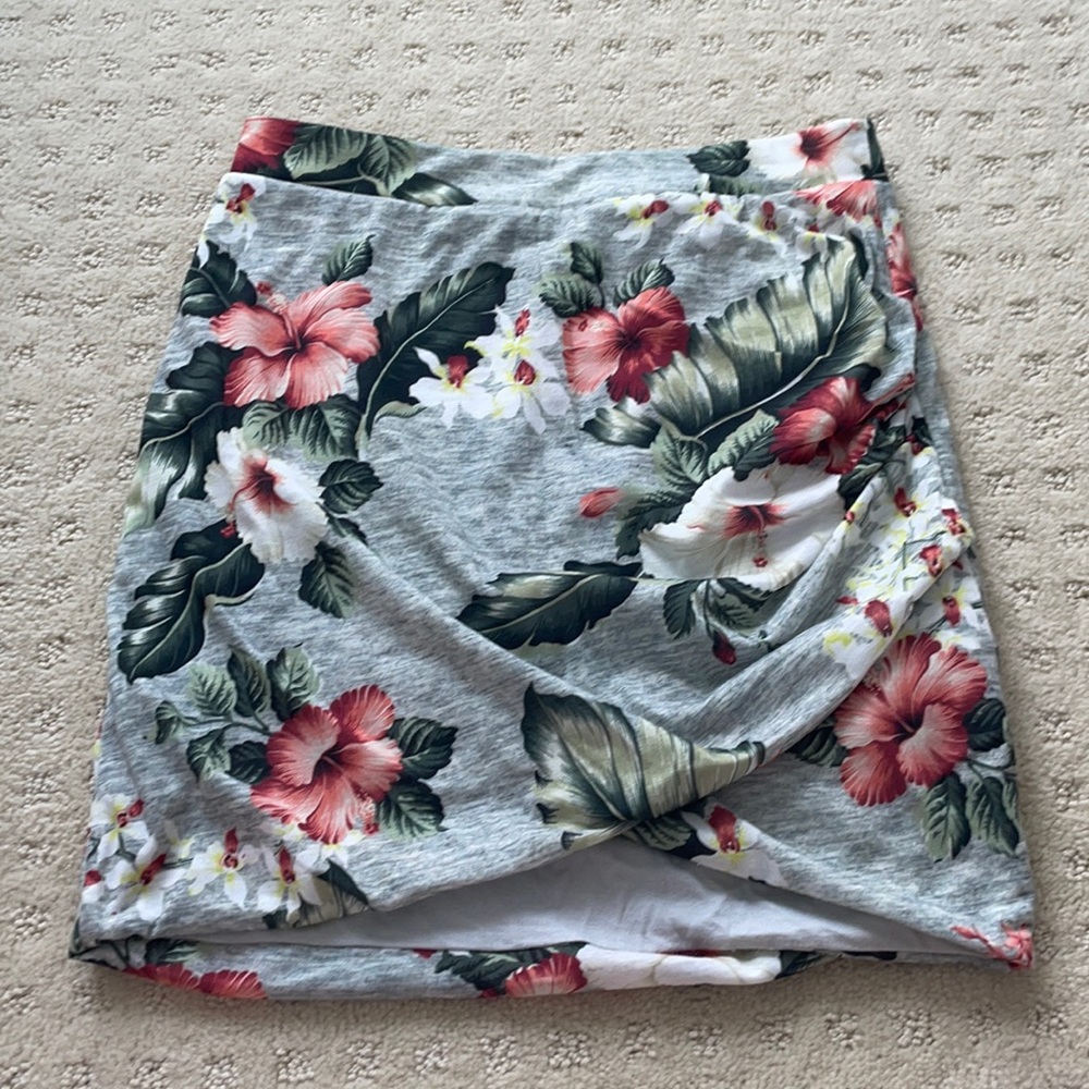 Tropical, Hawaiian skirt with front ruching